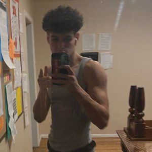 Meet your Posher, Christopher